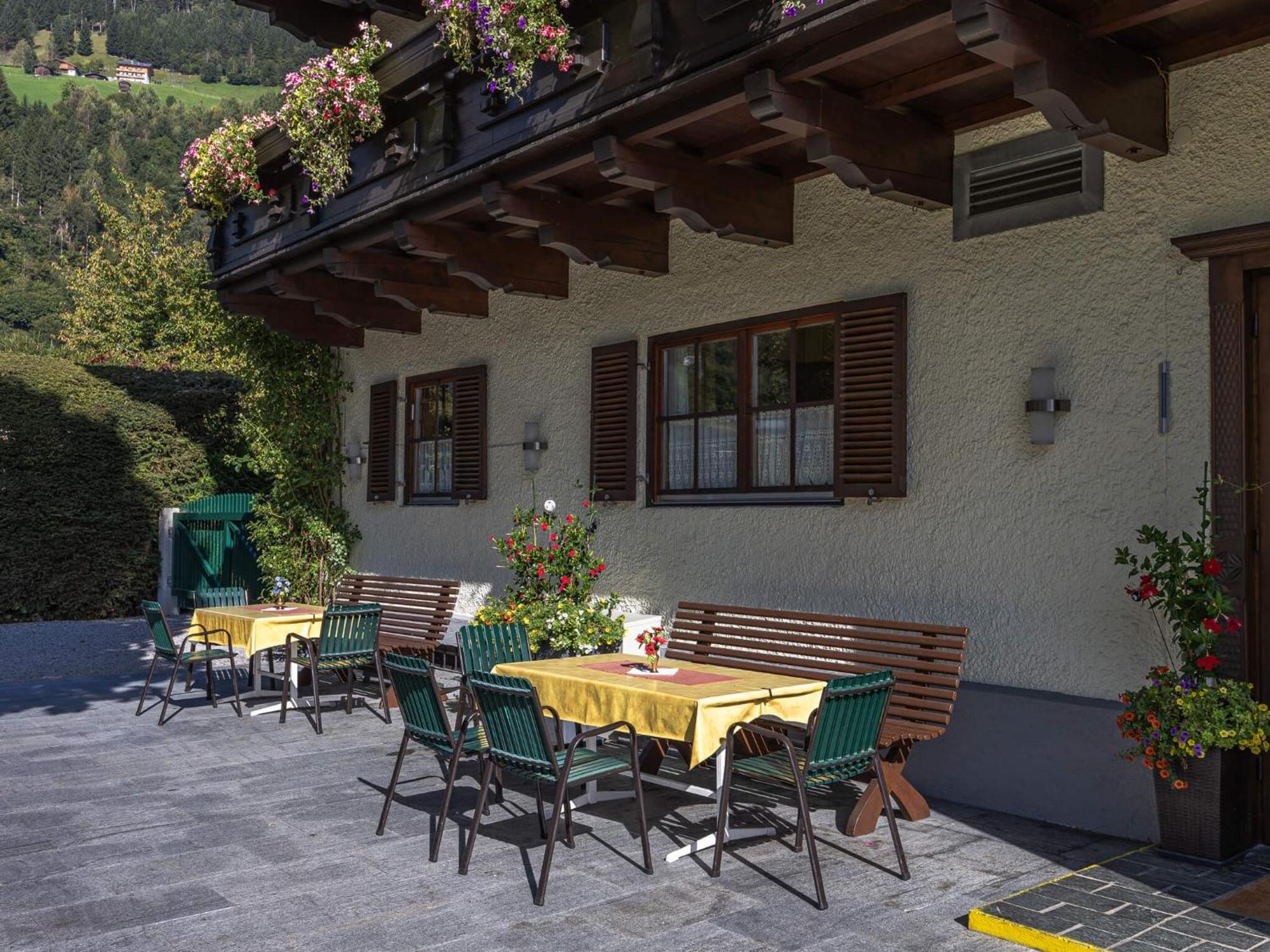 Gaestehaus Bleiweis-Zehentner Zell am See Exterior photo