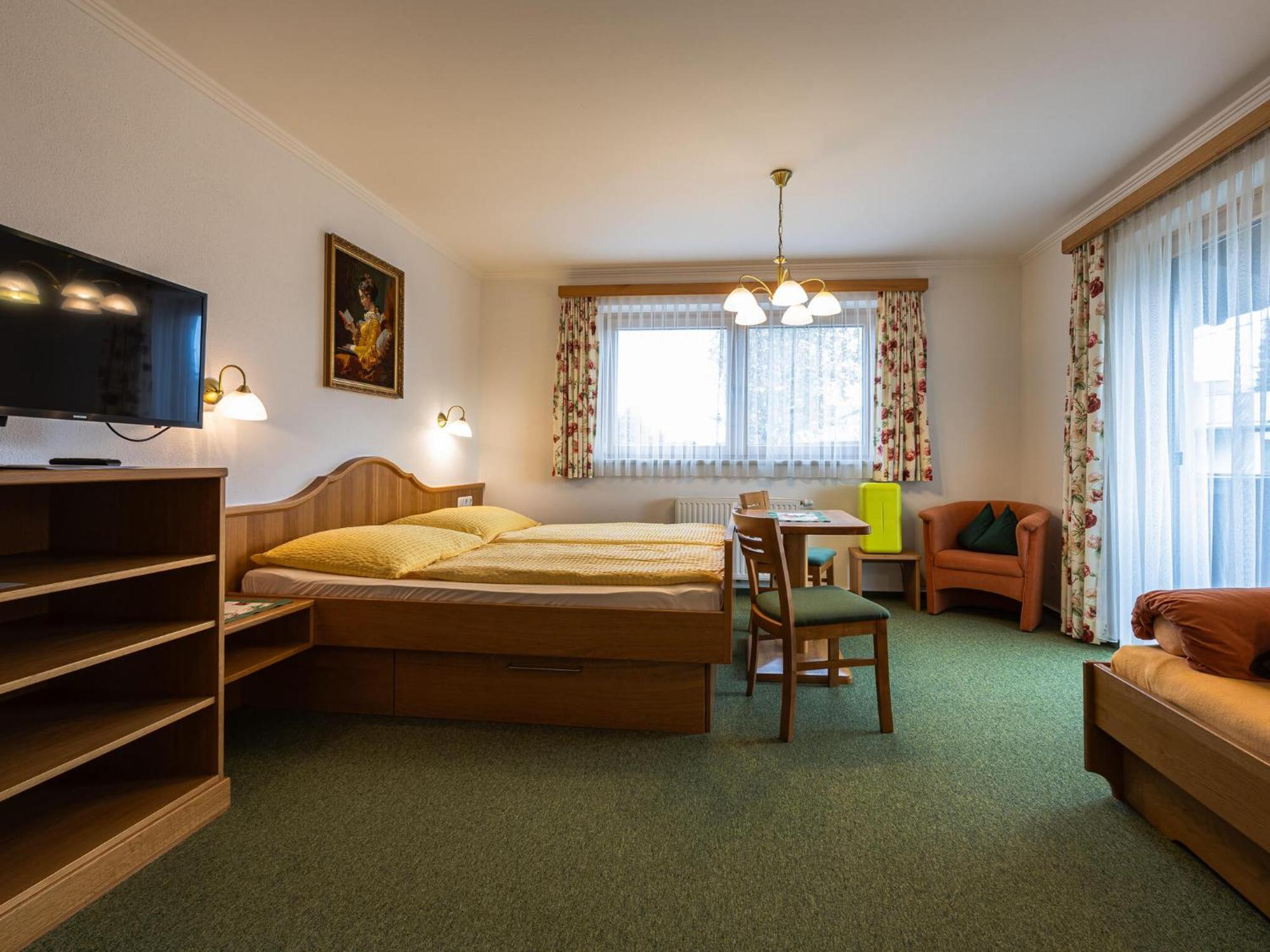 Gaestehaus Bleiweis-Zehentner Zell am See Exterior photo